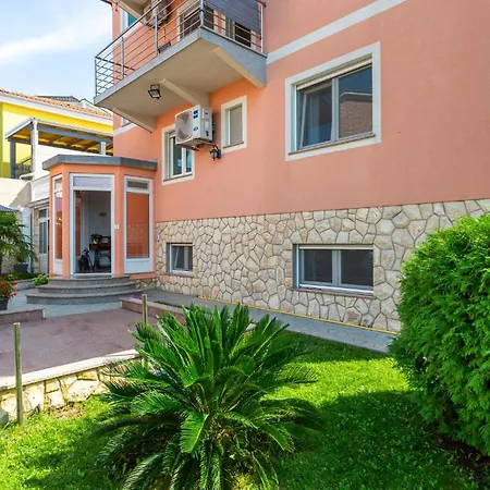Appartamento Beautiful In With Wifi Crikvenica